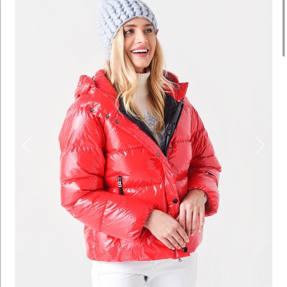 NWT / AUTHENTICATED - Womens evelia down jacket